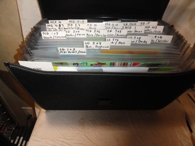 A BEKA LAMINATED NUMBERS / PHONICS CHARTS AND GAMES LARGE CARRY CASE FULL