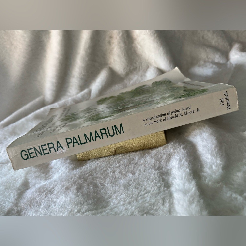 Genera Palmarum: A Classification of Palms Based on Work of Harold E. Moore Jr.