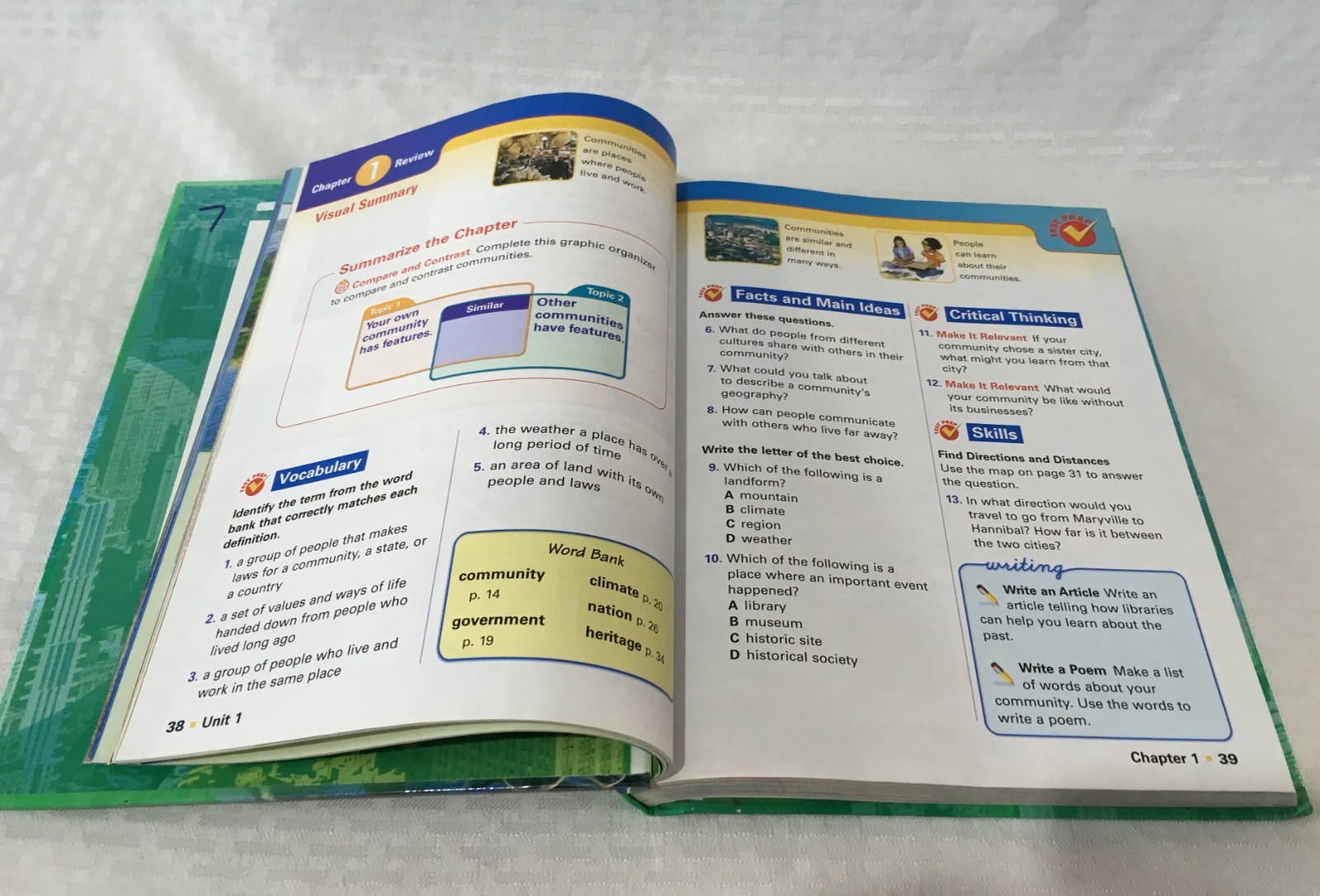 HARCOURT SOCIAL STUDIES / 3RD GRADE LEVEL STUDENT HC TEXT / OUR COMMUNITIES
