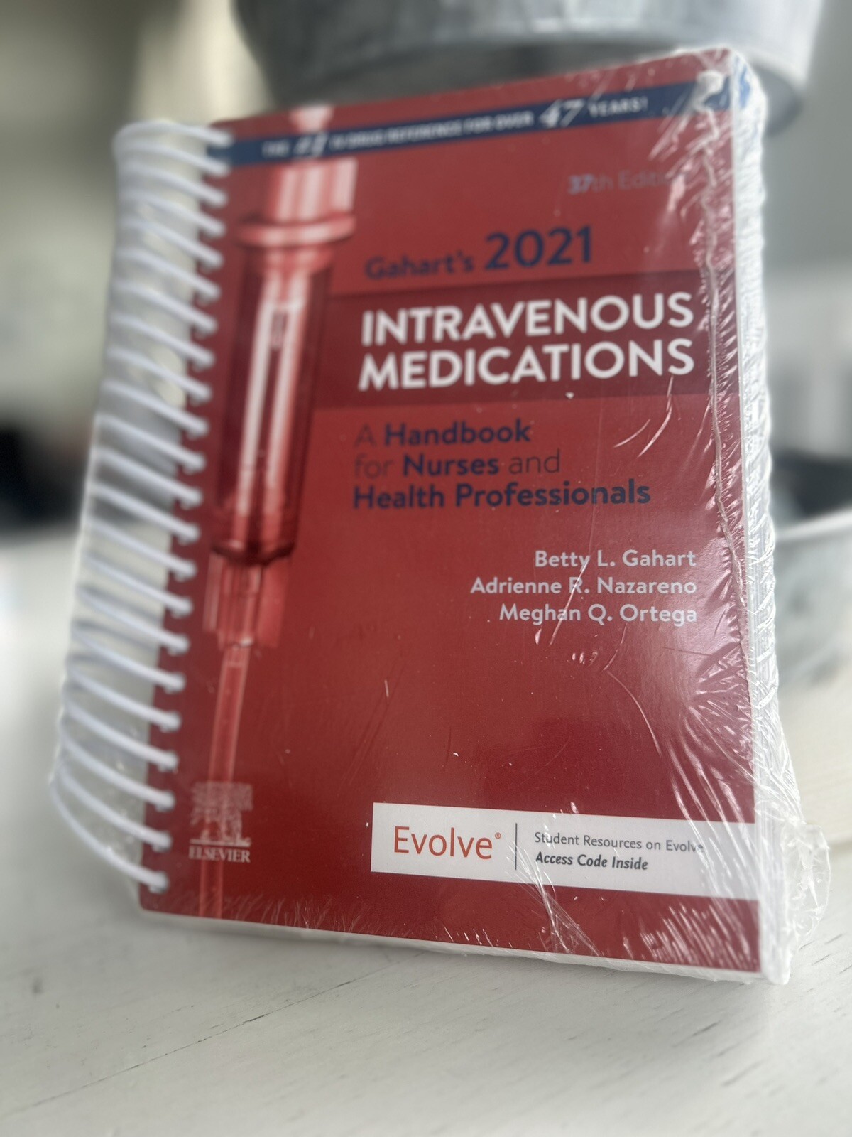 Gahart’s 2021 Intravenous Medications: – Spiral-bound, by Gahart RN Betty – Good
