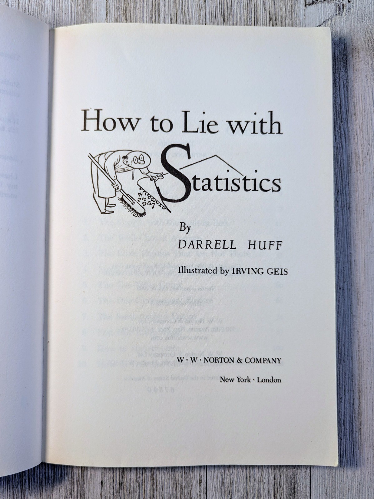 How to Lie with Statistics Paperback By Huff, Darrell