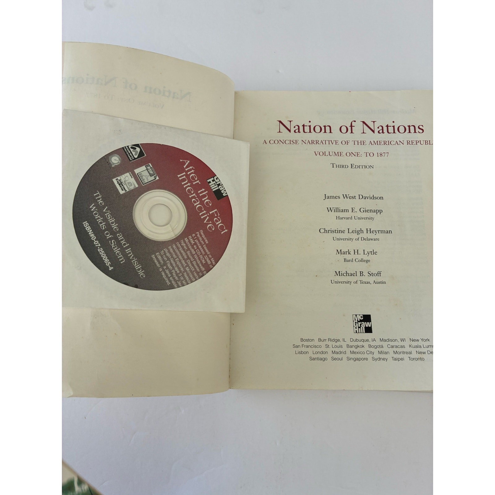 Nation of Nations Vol 1 To 1877 3rd Edition Davidson Textbook w CD