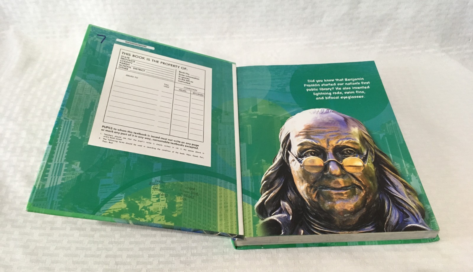 HARCOURT SOCIAL STUDIES / 3RD GRADE LEVEL STUDENT HC TEXT / OUR COMMUNITIES