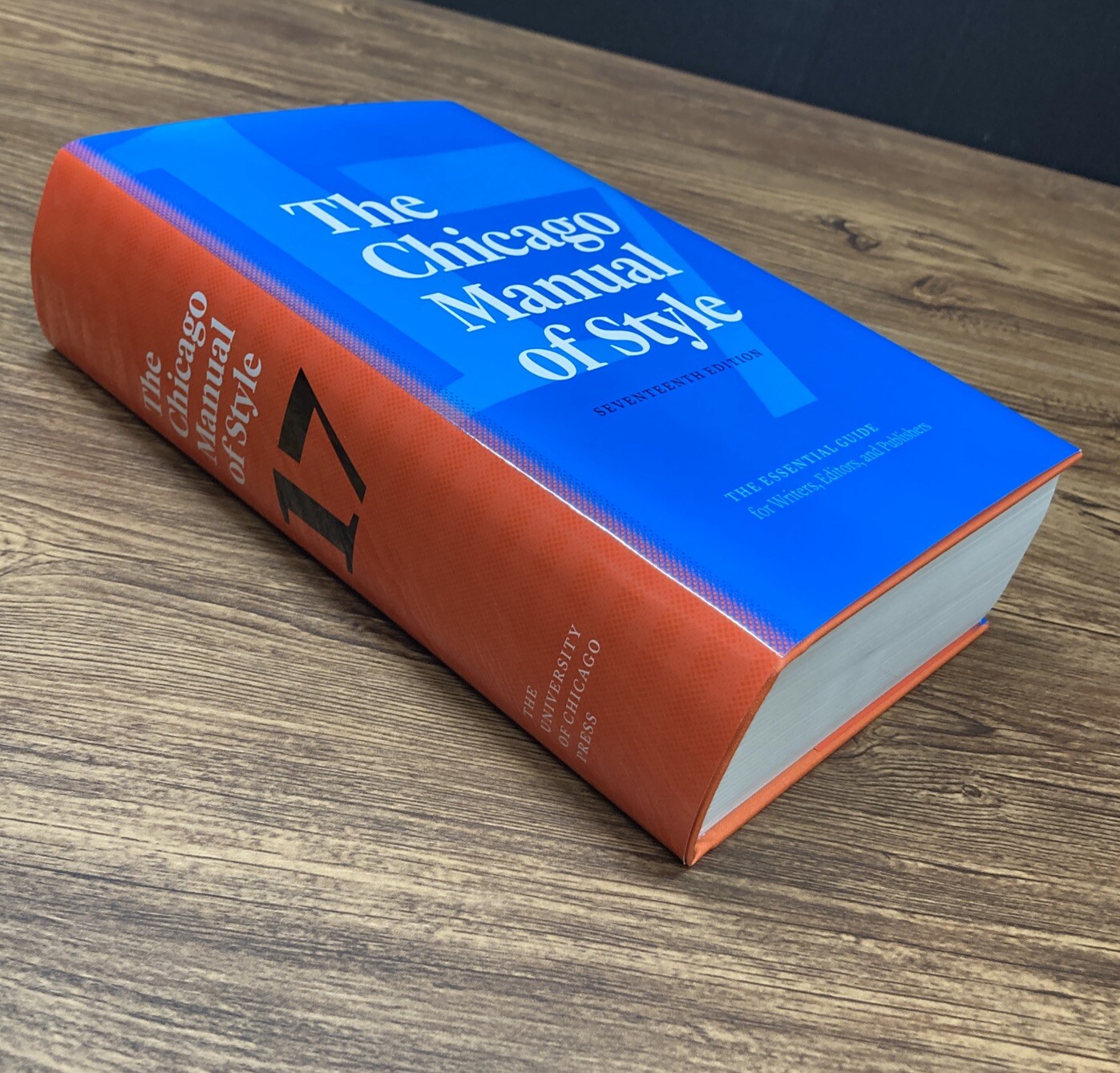 The Chicago Manual of Style 17th Edition by The University of Chicago Press Book