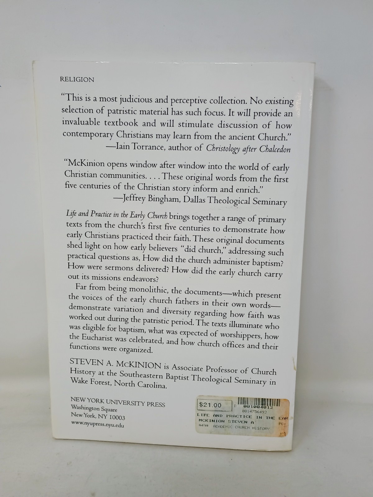 Life and Practice in the Early Church: A Documentary Reader Paperback