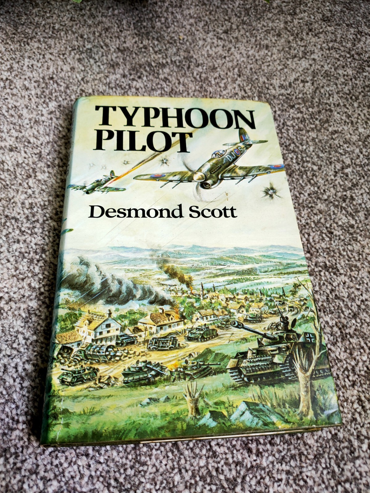 Typhoon Pilot Desmond Scott 1983 Reprint Hardback