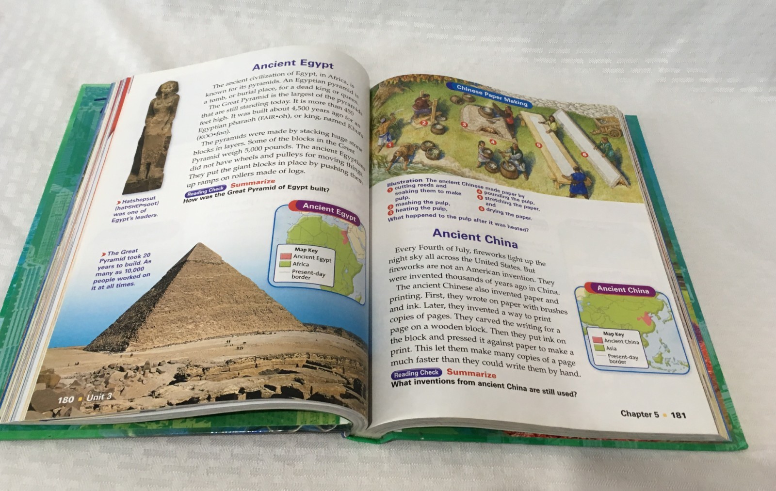 HARCOURT SOCIAL STUDIES / 3RD GRADE LEVEL STUDENT HC TEXT / OUR COMMUNITIES