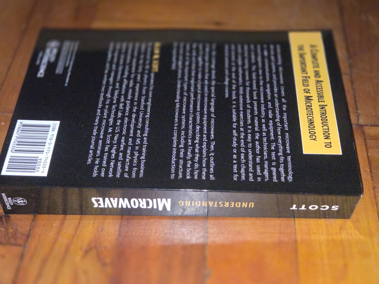 Understanding Microwaves by Allan W. Scott 2005 Trade Paperback Revised Edition