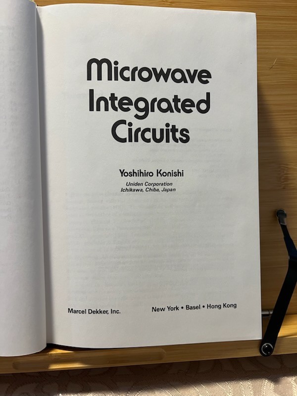 Microwave Integrated Circuits Y. Konishi Like New