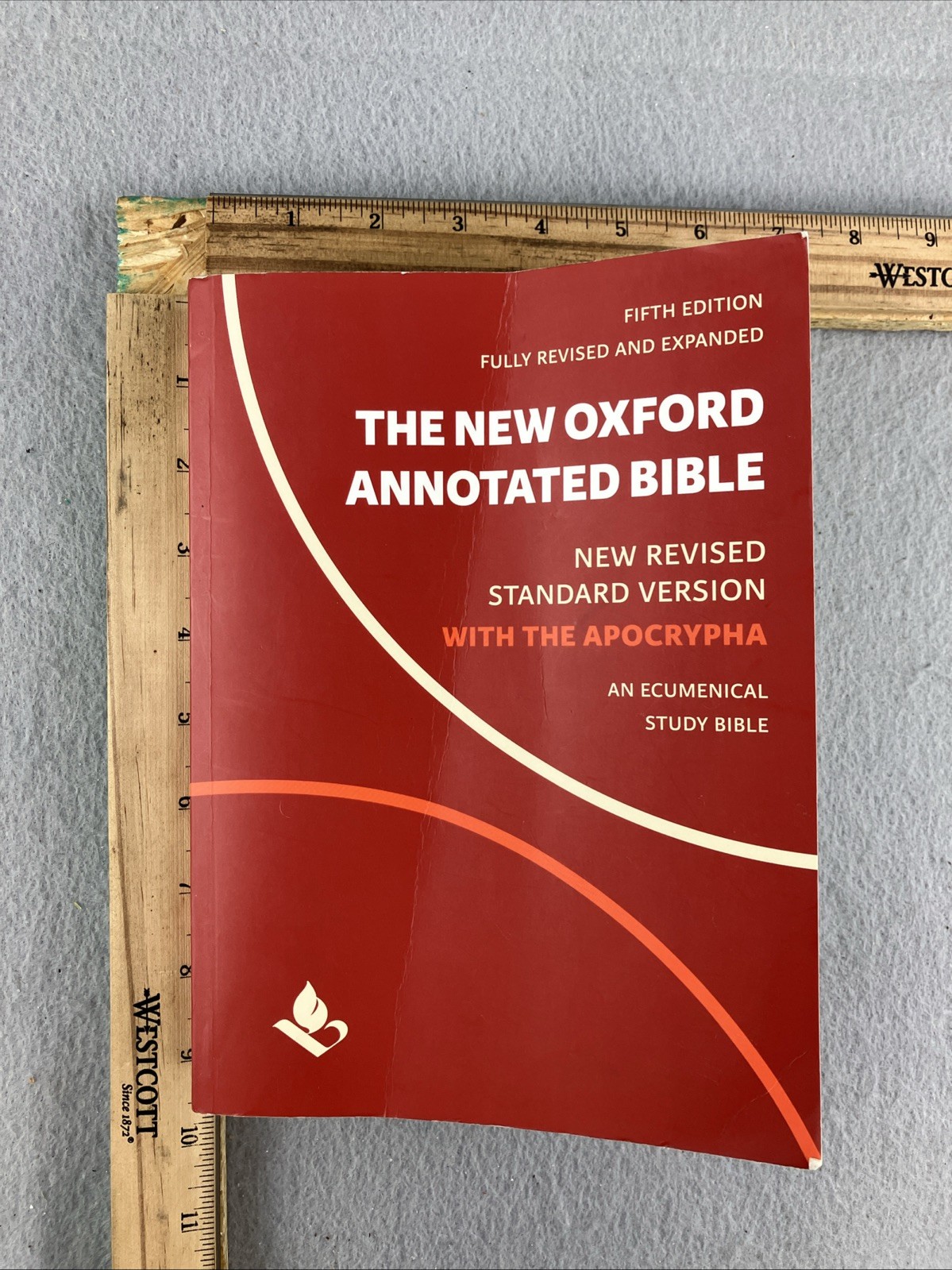 New Oxford Annotated Bible with Apocrypha : New Revised Standard Version by…